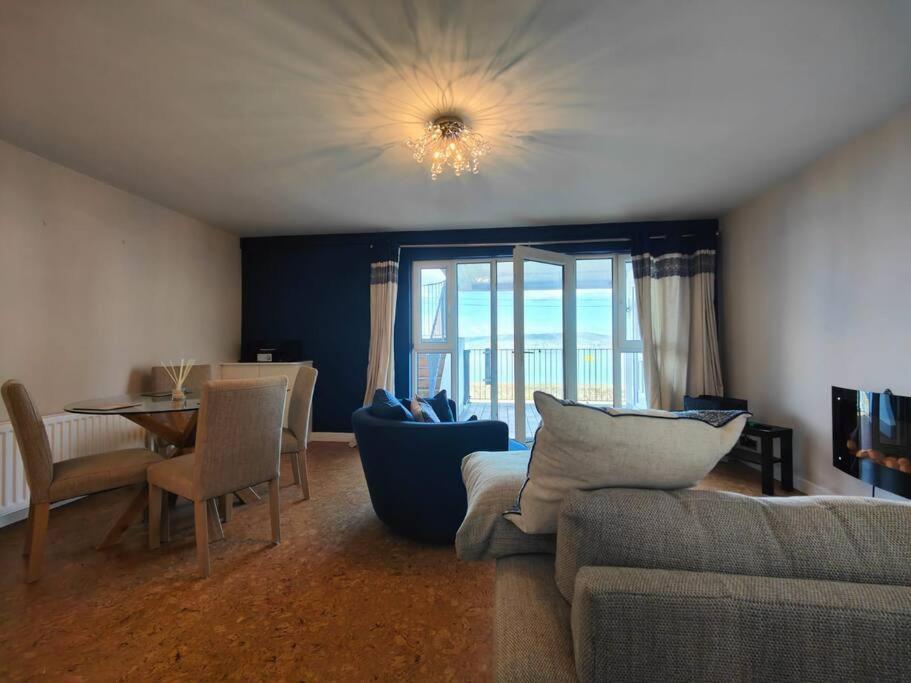 Holywood Sea Renity Apartment Luaran gambar